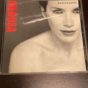 Annie Lenox
